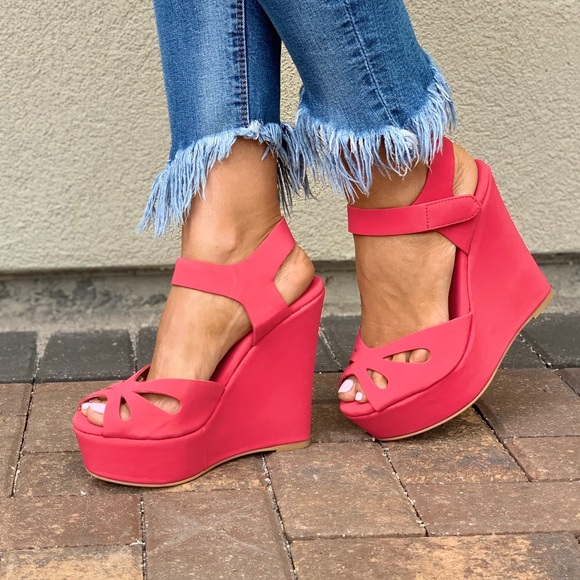 Valentine Red Peep Toe Towering Platform Wedge - Picture 4 of 8